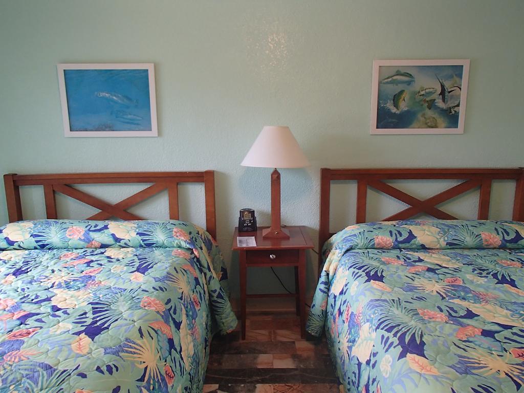Southwind Inn Port Isabel Room photo